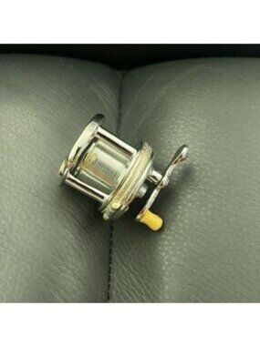 Midwest of Cannon Falls Porcelain Hinged Box Fishing Reel With Lure Trinket Box